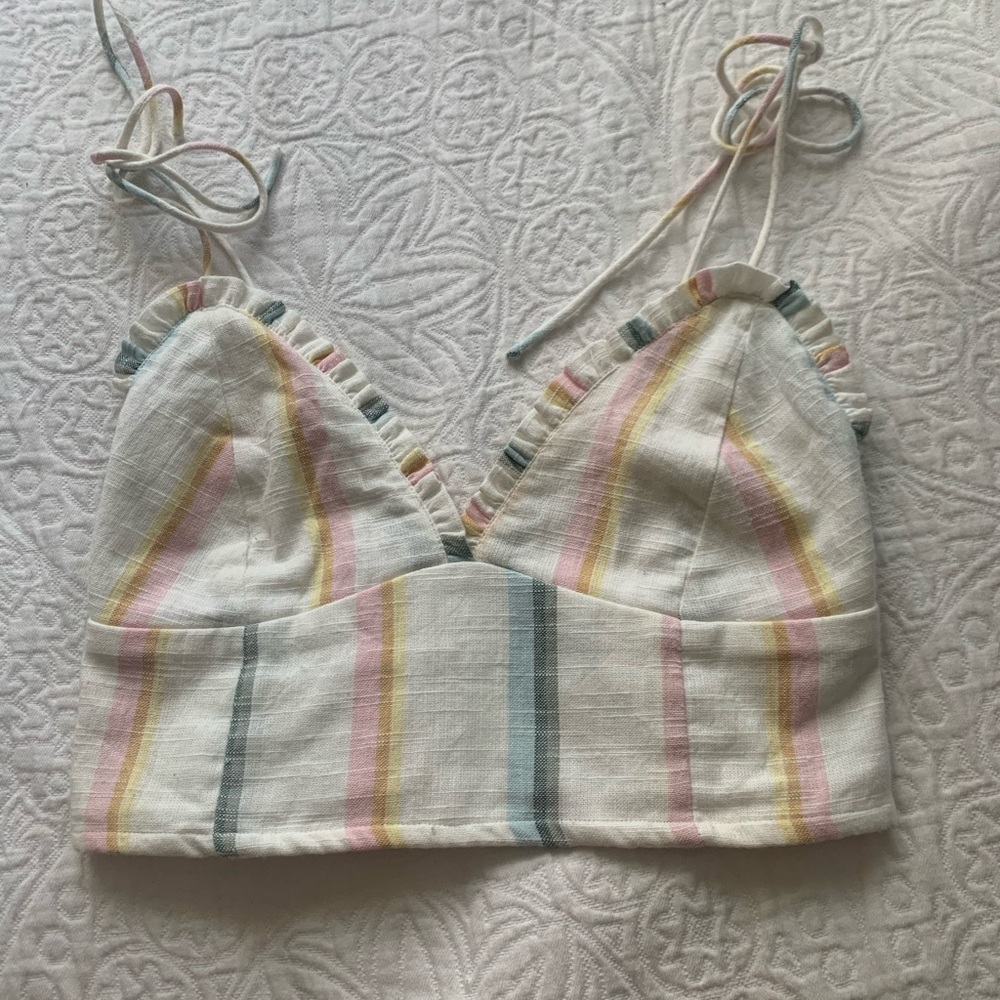 Billabong linen crop top